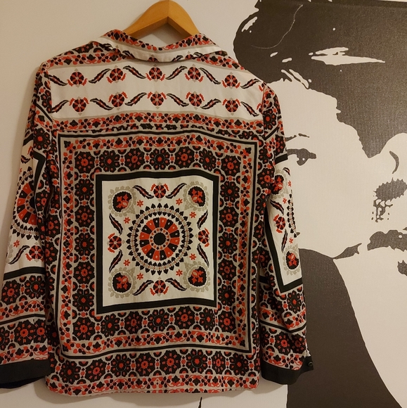 ZARA Basic Moroccan print blouse - Picture 3 of 4